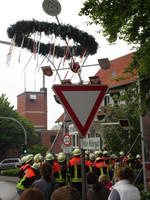 Maibaum aufstellen